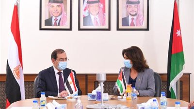 وزير البترول يلتقى نظيرته الأردنية لبحث علاقات التعاون الثنائى بين البلدين