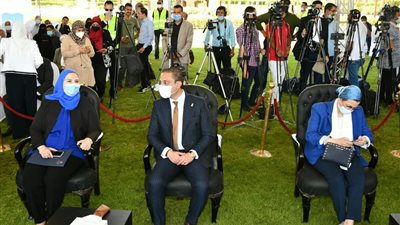 وزيرا التضامن والبيئة ومحافظ الفيوم يطلقون أولى مراحل المبادرة الرئاسية 