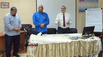 وكيل وزارة تعليم مطروح يتابع البرنامج التدريبي لمديري المدارس الابتدائية