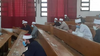 ختام دورة اللغة العربية وآدابها لتدريب الأئمة بجامعة السويس