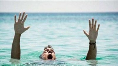 مصرع ٣ أشخاص غرقا وإصابة آخر بشاطىء رشيد