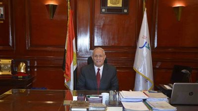إحالة المسئولين عن تفريغ سيارة كسح لحمولتها بإحدى الترع بالبياضية جنوب الأقصر إلى النيابة العامة