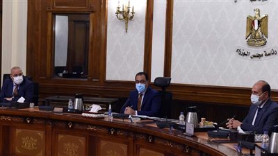 إنفوجراف.. خطوات الحكومة لتعميم منظومة العدادات مُسبقة الدفع
