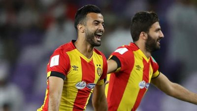 الكاف يقرر إيقاف نجم الترجي لمدة عام قبل مواجهة الأهلي