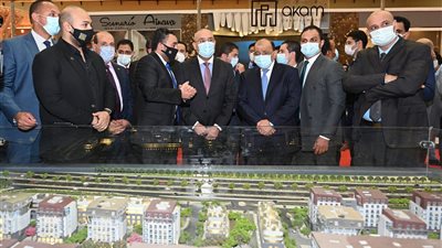 وزيرا الإسكان والتنمية المحلية يفتتحان معرض أخبار اليوم العقاري 