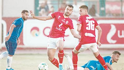 الأهلي يرفع عقد محمد شريف للضعف