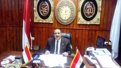 محافظ مطروح يوافق علي تشغيل الاتوبيسات مجانا لنقل المعلمين الي اللجان الامتحانية