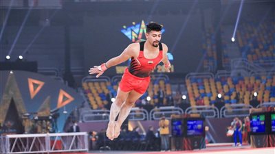 إصابة عمر العربي نجم منتخب الجمباز خلال مشاركته بكأس العالم القاهرة 2021