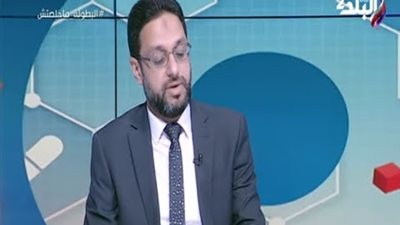 هل المصاب بانعدام الحيوانات المنوية يحصل على إخصاب البويضة؟.. استشاري يجيب