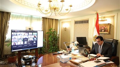 وزير التعليم العالى يشارك في فعاليات مؤتمر الجامعات العربية ودورها في مواجهة تحديات كورونا