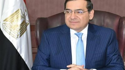 وزير البترول للنقابة العامة للعاملين: نسعى للاستثمار الأمثل للطاقات البشرية