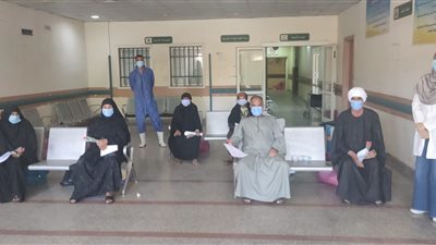 خروج 6حالات كورونا من مستشفى قفط التعليمى بقنا