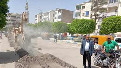 النائب رمضان إمام يتابع تجهيزات توصيل الغاز الطبيعي بالتل الكبير..صور