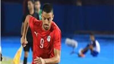 طبيب الأهلى يطمئن على طاهر وتنفيذ برنامجه التأهيلى مع المنتخب الأولمبى