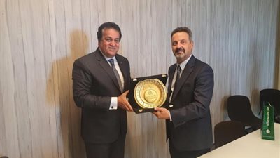 وزير التعليم العالي يزور جامعة نوفا البرتغالية