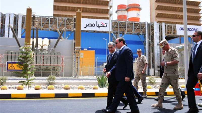 الرئيس أثناء إفتتاح