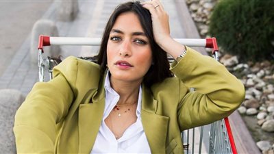 الفنانة إنجي الإنجباوي تشارك في 