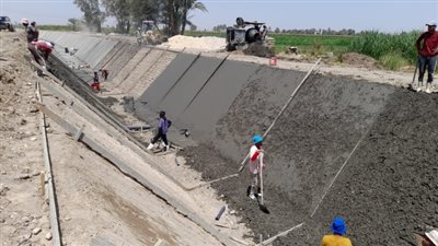 رئيس مدينة الطود جنوب الأقصر يتابع أعمال الصرف الصحى