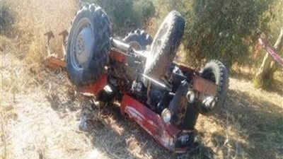 مصرع طالب واصابة شقيقه في انقلاب جرار زراعي بالدقهلية
