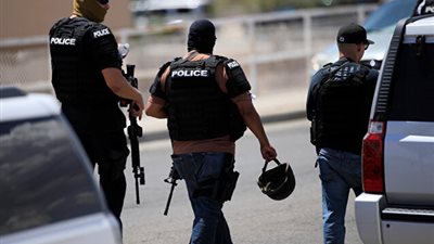 مسلح يفتح النار على عناصر الشرطة الأمريكية في تكساس