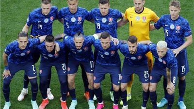 منتخب سلوفاكيا يعلن ظهور إصابتين بفيروس كورونا قبل مواجهة السويد