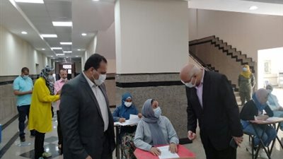 سمير وسوسة يتفقدان سير الامتحانات بكليتي التربية جامعة بنها