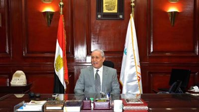 الكهرباء تتنازل عن احد المبانى التابعة لها لإضافته لمجمع الخدمات بقرية أصفون بإسنا