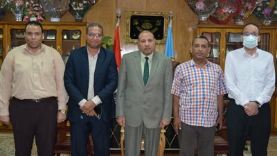عبدالمالك يلتقي مدير وحدة حقوق الإنسان بديوان عام محافظة أسيوط