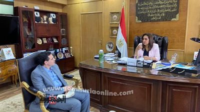 د. منال عوض محافظ دمياط لـ