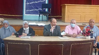 وكيل وزارة التعليم بقنا يتابع تلقى تظلمات الشهاده الإعدادية