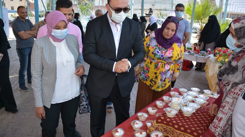 الشيخ يفتتح المعرض