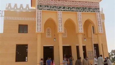 نواب وسكرتير محافظة الإسماعيلية يفتتحون مسجد التوحيد بالتل الكبير ..صور