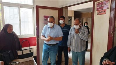 محافظ الشرقية يفاجئ الوحدة المحلية بههيا لمتابعة سير العمل بالمنشآت الخدمية