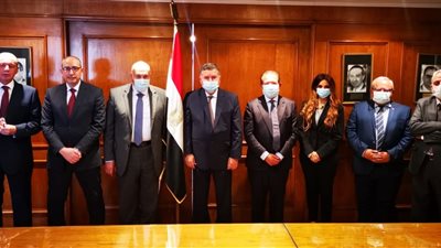 توفيق: مصانع لإنتاج الأقمشة القطنية والوبرة بغزل المحلة بتكلفة 2.6 مليار جنيه