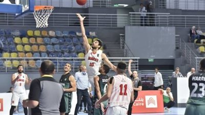 لجنة إدارة الزمالك تهنيء فريق السلة على التتويج بدوري السوبر