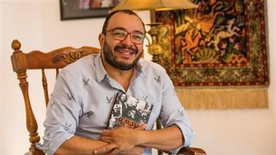 بإحترافية وبساطة.. حسام داغر يقدم خبرته فى التمثيل على طبق من ذهب للشباب فى 