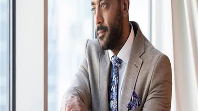 ربنا يبعد عنكم ولاد الحرام.. أحمد فلوكس يدعم شيرين عبد الوهاب وزوجها فى أزمتهما الأخيرة