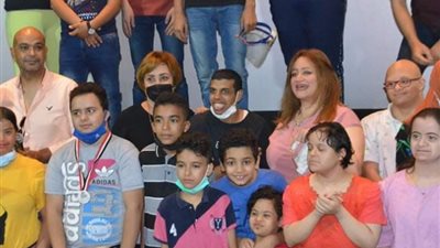 مؤسسة أولادنا.. تمنح أعضائها بطاقات علاجيه مجانية