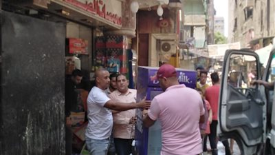 بالصور .. ١٥٠ محضر اشغال ومصادرة ٩٠ شيشه بالمنيرة الغربيه شمال الجيزة