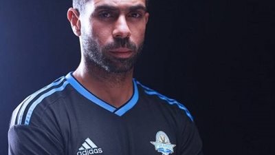 شاهد رد فعل أحمد فتحى عقب وصول الأهلى لملعب المباراة لمواجهة بيراميدز