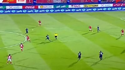 شوط أول سلبي بين الأهلى وبيراميدز.. وبطاقة حمراء لـ دونجا