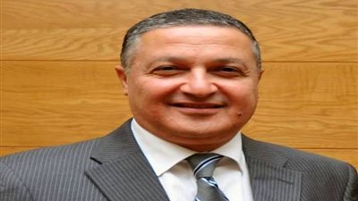 عضو لجنة التعليم بالبرلمان يشيد بتدشين المنصة الرقمية لمعرض الكتاب