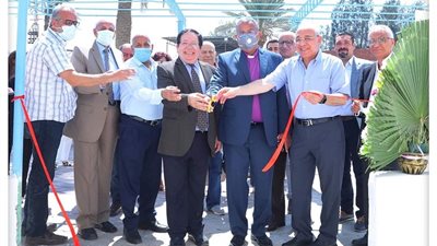 رئيس الطائفة الإنجيلية يفتتح تجديدات بيت 