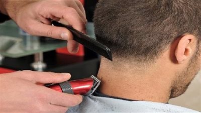 ما هو موقف من لم يعقد النية لتقديم أضحية إلا حين يتيسر له الحال هل يمسك عن الاخذ من شعره واظافره ؟...الافتاء تجيب