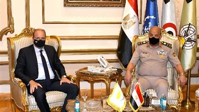 الفريق أول محمد زكى يلتقى وزير الدفاع القبرصى خلال زيارته الرسمية لمصر..صور