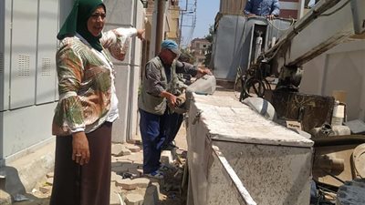 عواطف طاحون تضئ المدينة