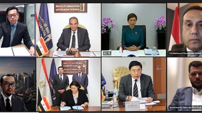 الاتصالات:تعاون مصري سنغافوري لنقل المعرفة واعداد المدربين بالذكاء الاصطناعى..صور