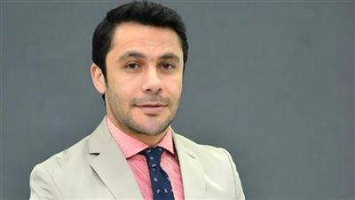 الصقر أحمد حسن يوجه رسالة قوية لـ مصطفى محمد