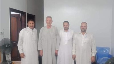 الفنان محمود حميدة يلتقى مجلس ادارة جمعية أبناء سيوة للسياحة