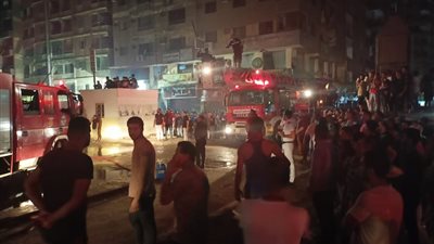 الحماية المدنية تنجح فى اخماد حريق عقار الطالبية.. والشهود: ماس كهربائى السبب